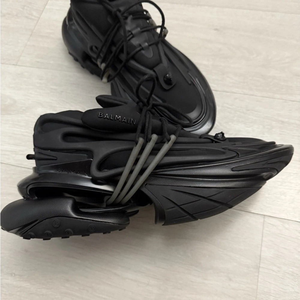 Balmain Black Avant-Garde Sneakers - Picture 8 of 10